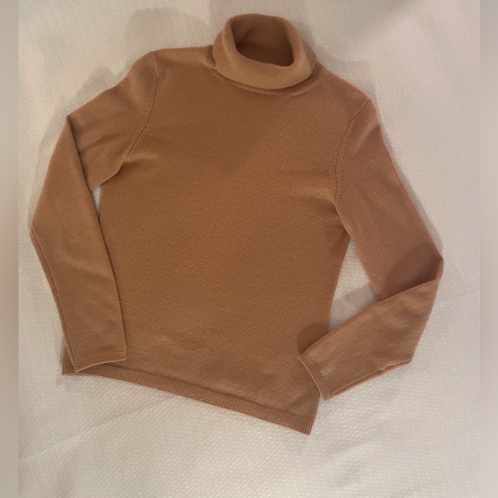 Cashmere camel turtle-neck sweater - Medium